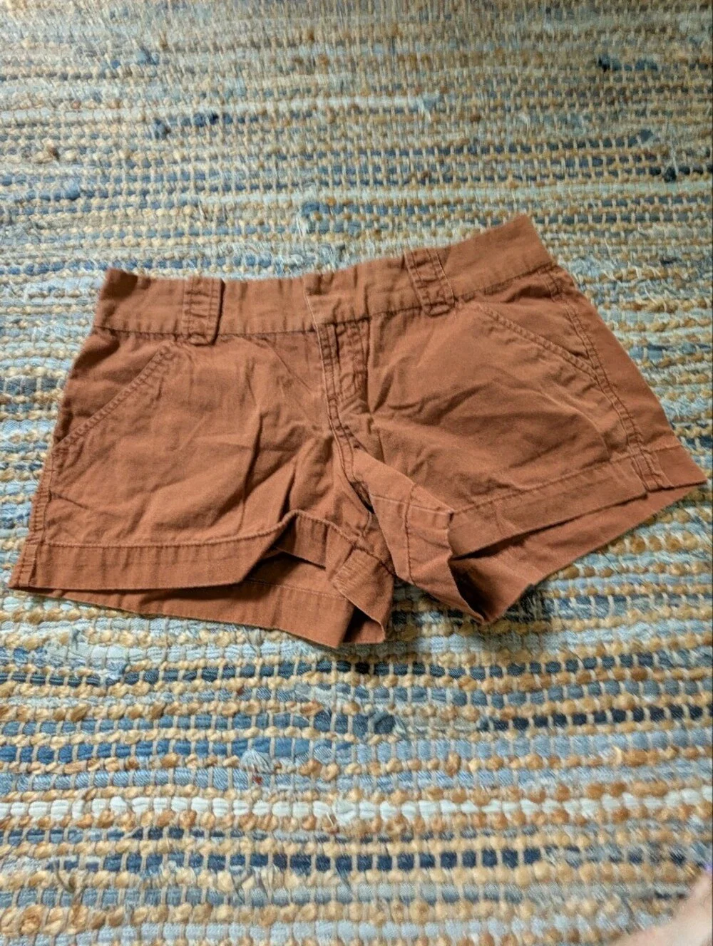 Old Navy Camel Chino Hot Pants Short Shorts 2 Preppy 2010s Fashion